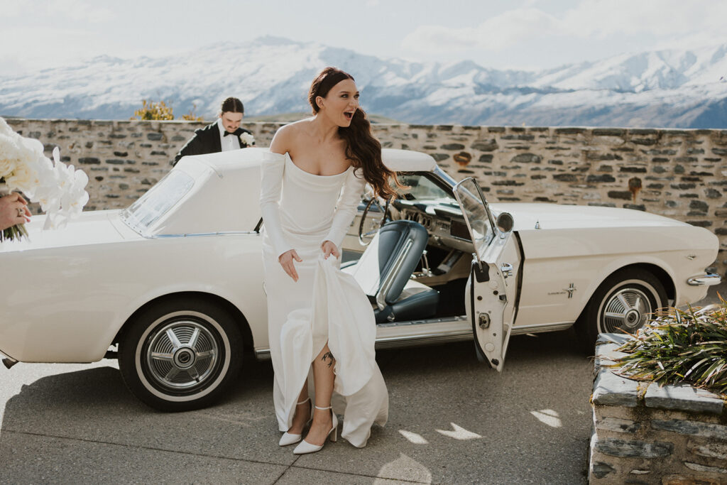 Slay My Day weddings and events directory New Zealand - Muzz and Molly classic car hire Queenstown
