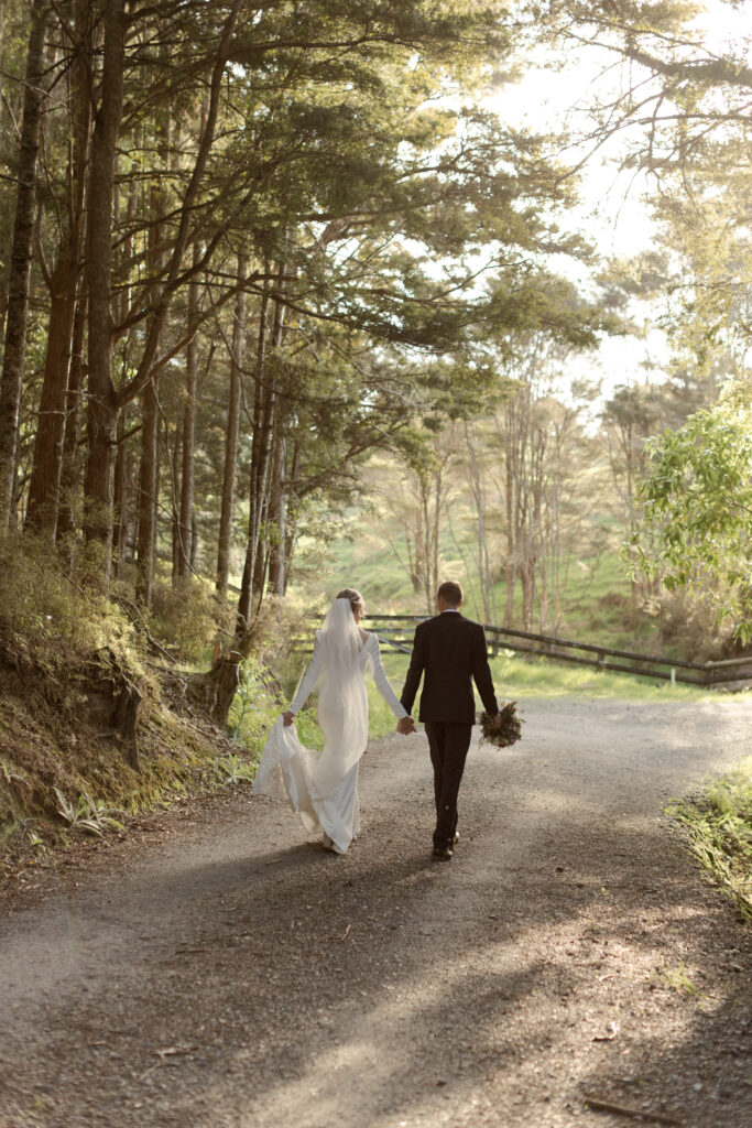 Gorgeous wedding couple in New Zealand