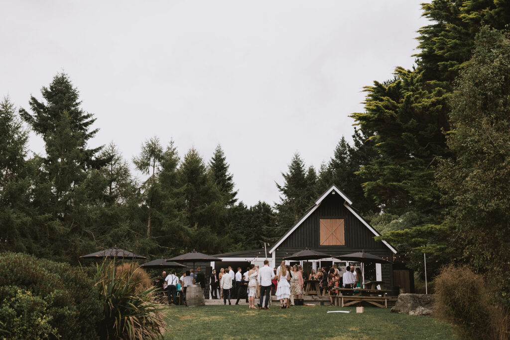 rambo-estrada-zoetarou-black-barn-lake-tuahiwi-tarawera-rotorua-wedding-photographers-0128