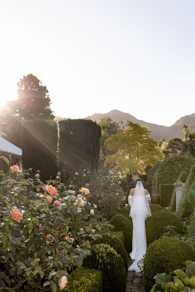 HannahBirdPhoto_IsabelJosh_700_websize.jpg