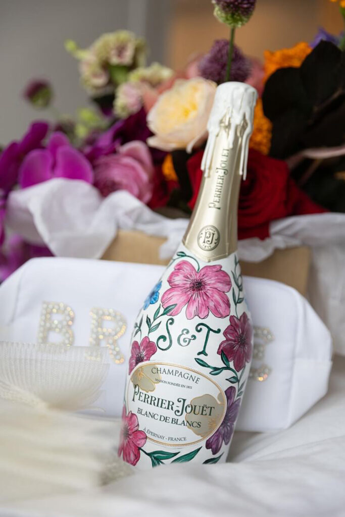 Painted-Champagne-Bottle-Bride.jpg
