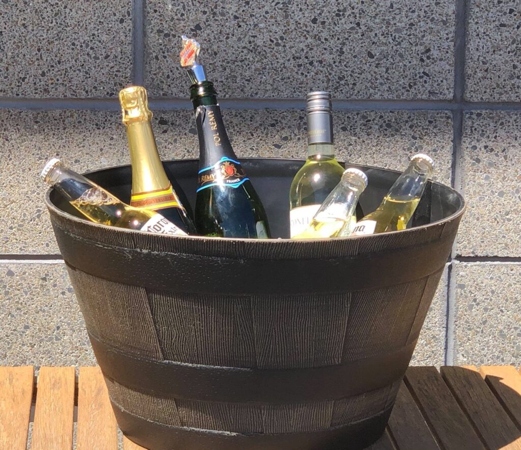 Rustic-ice-buckets.jpg