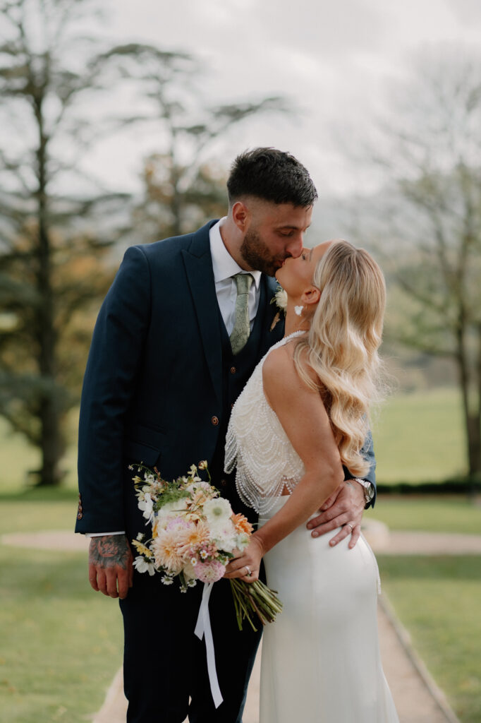 claireriversphotography-weddingphotography-newzealandwedding-queenstownwedding-8-4.jpeg