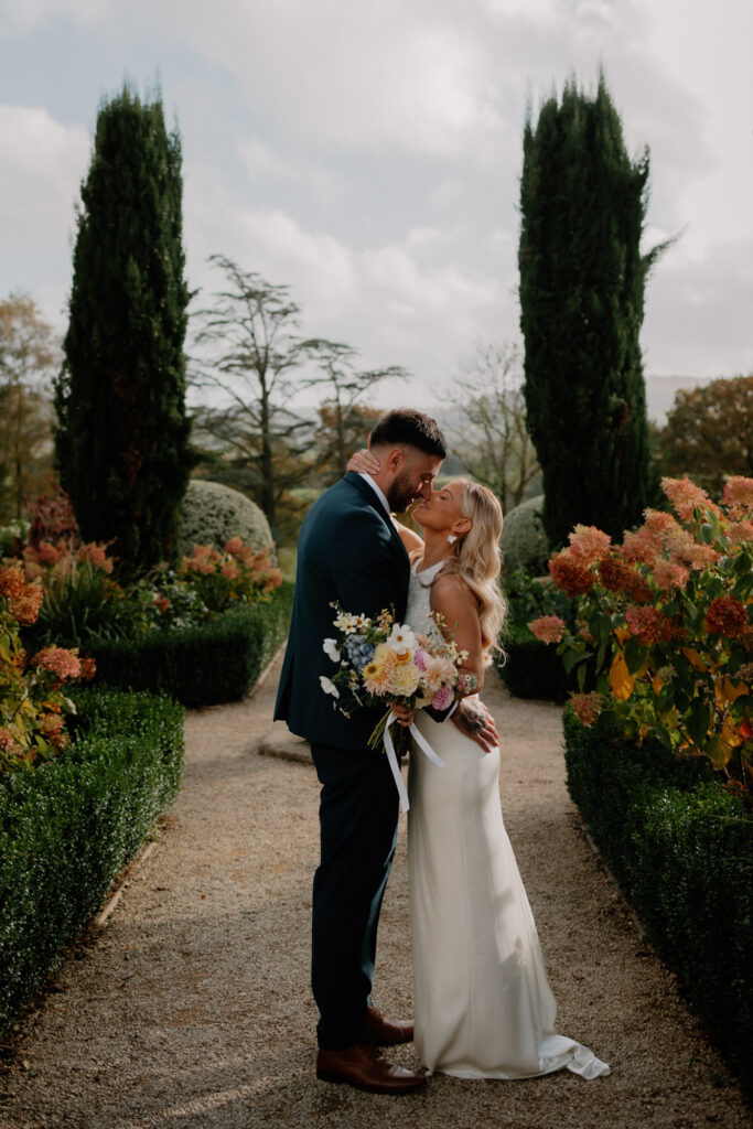 claireriversphotography-weddingphotography-newzealandwedding-queenstownwedding-8-8.jpeg