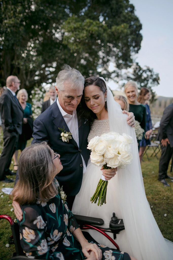 emotion-bride-parents-huntervalley-wedding-photographer-emilyadamson.jpg