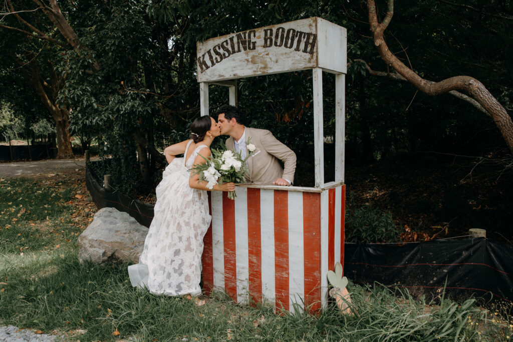 sarah-weber-photography-09-stables-matakan-wedding.jpg