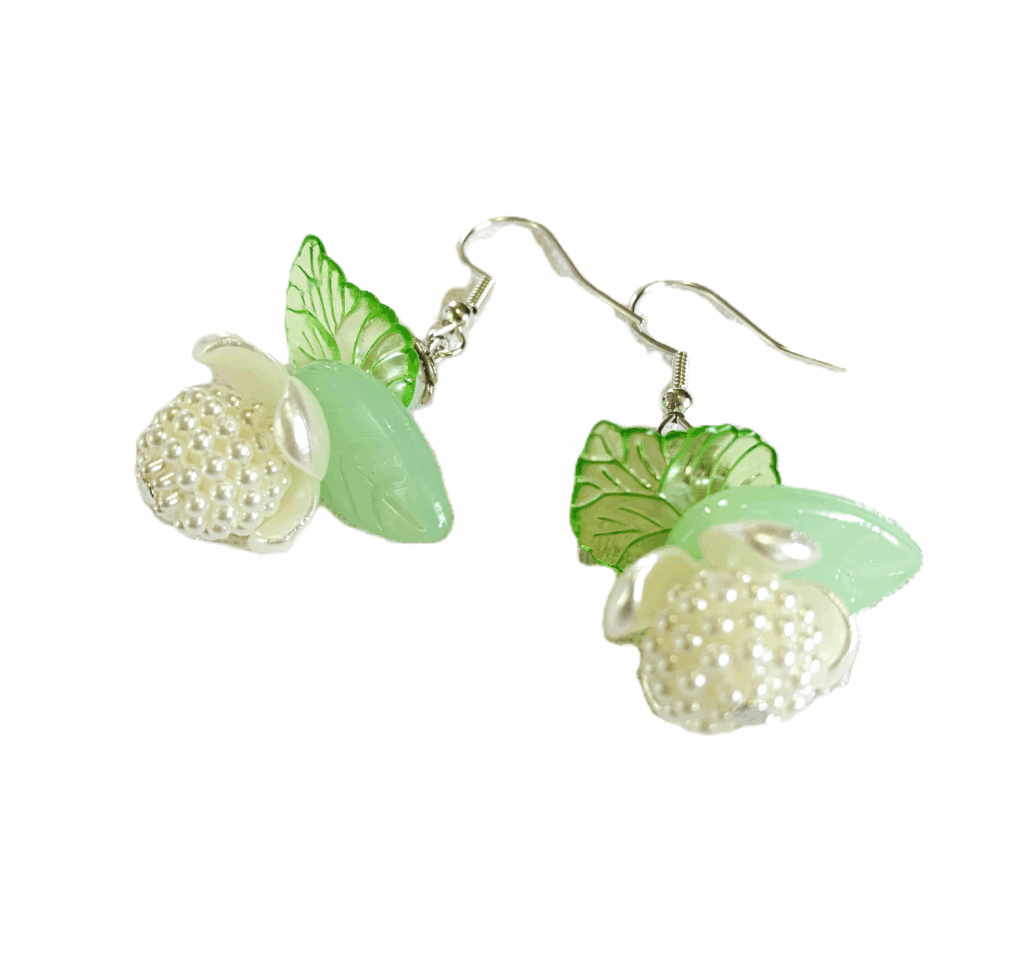 Earrings-Bayberry-and-Pearl.png