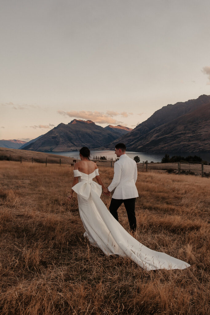 Alysha-Nicks-Deer-Park-Heights-Queenstown-Wedding-Preview-71_websize.jpg