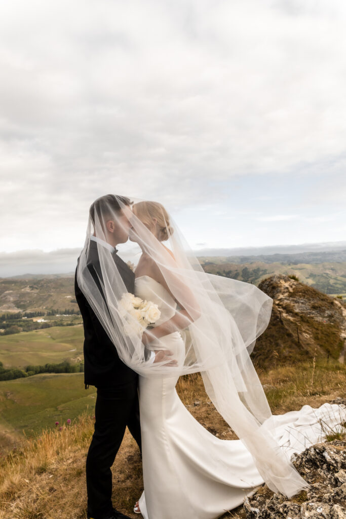 mrandmrsfrechtling.22.11.2025.erikaberendsenphotography-353.jpg