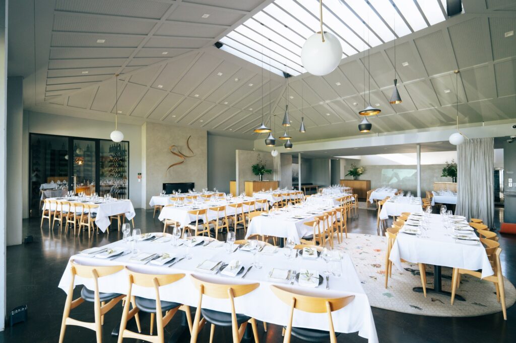 05_banquet-motukaha-room.jpg